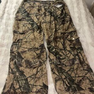 TALL 34 seam Camo Cargo Pants in Brown & Green